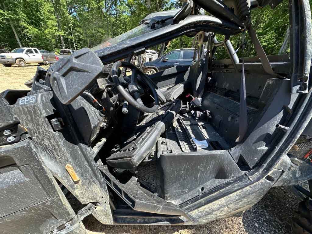 2024 Segway UT10-P UTV - Image 6