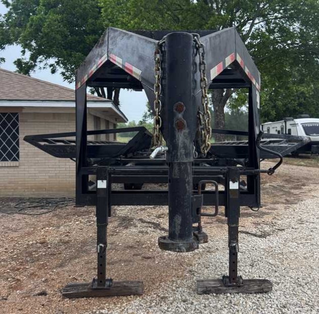 2014 Ameritrail Ranch King 14 Bale Trailer GNHB14-20 - Image 2