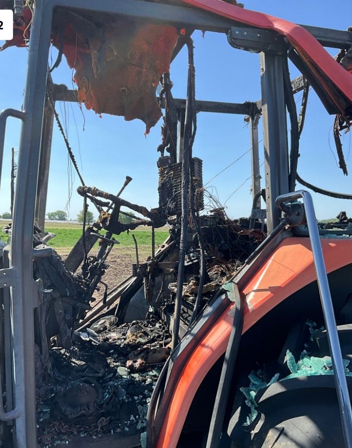 2000 Kubota M6800 Tractor - Image 10