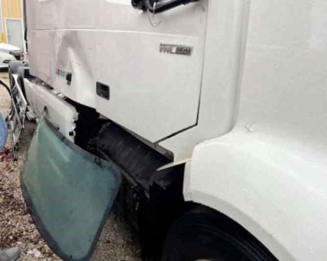 2019 Volvo VNL - Image 14