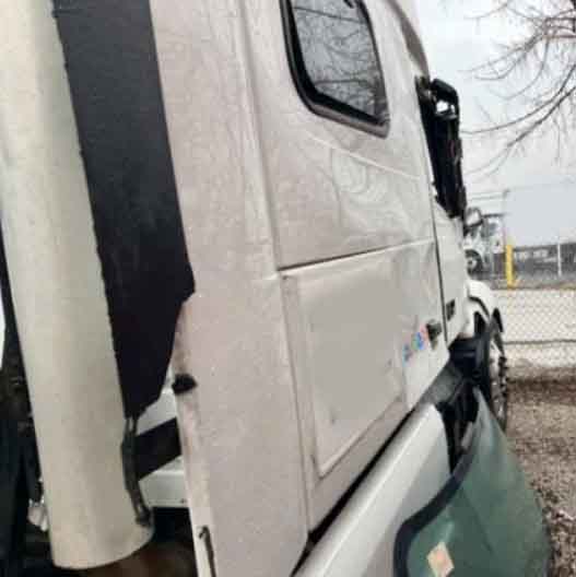 2019 Volvo VNL - Image 9