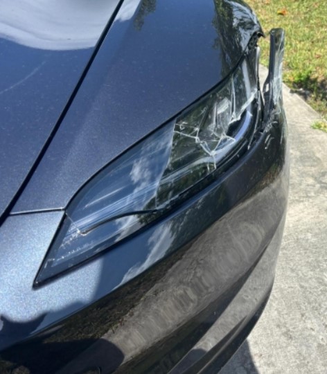 2025 Tesla Model 3 - Image 13