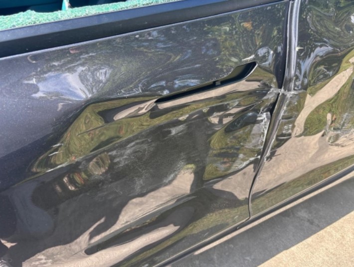 2025 Tesla Model 3 - Image 17