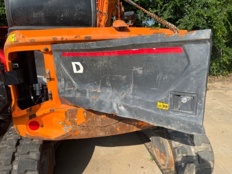 [Auction]: 2024 Develon DX89R-7 Excavator | Texas | damaged | CAG