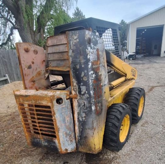 1998 Gehl 4625 Skid Steer - Image 3