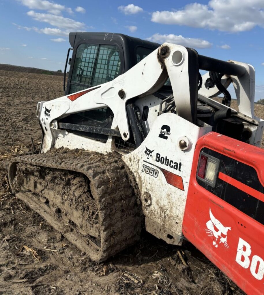 [Auction]: 2019 Bobcat T650 Track Loader | est 1800 hours miles ...