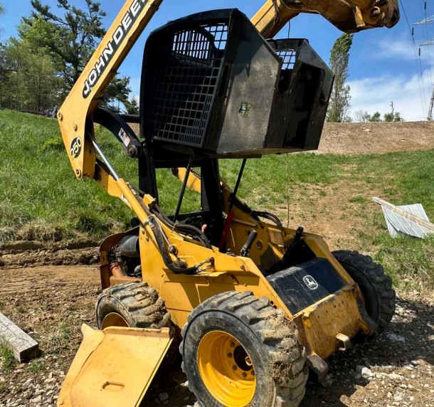 2003 John Deere 250 Skid Steer - Image 11