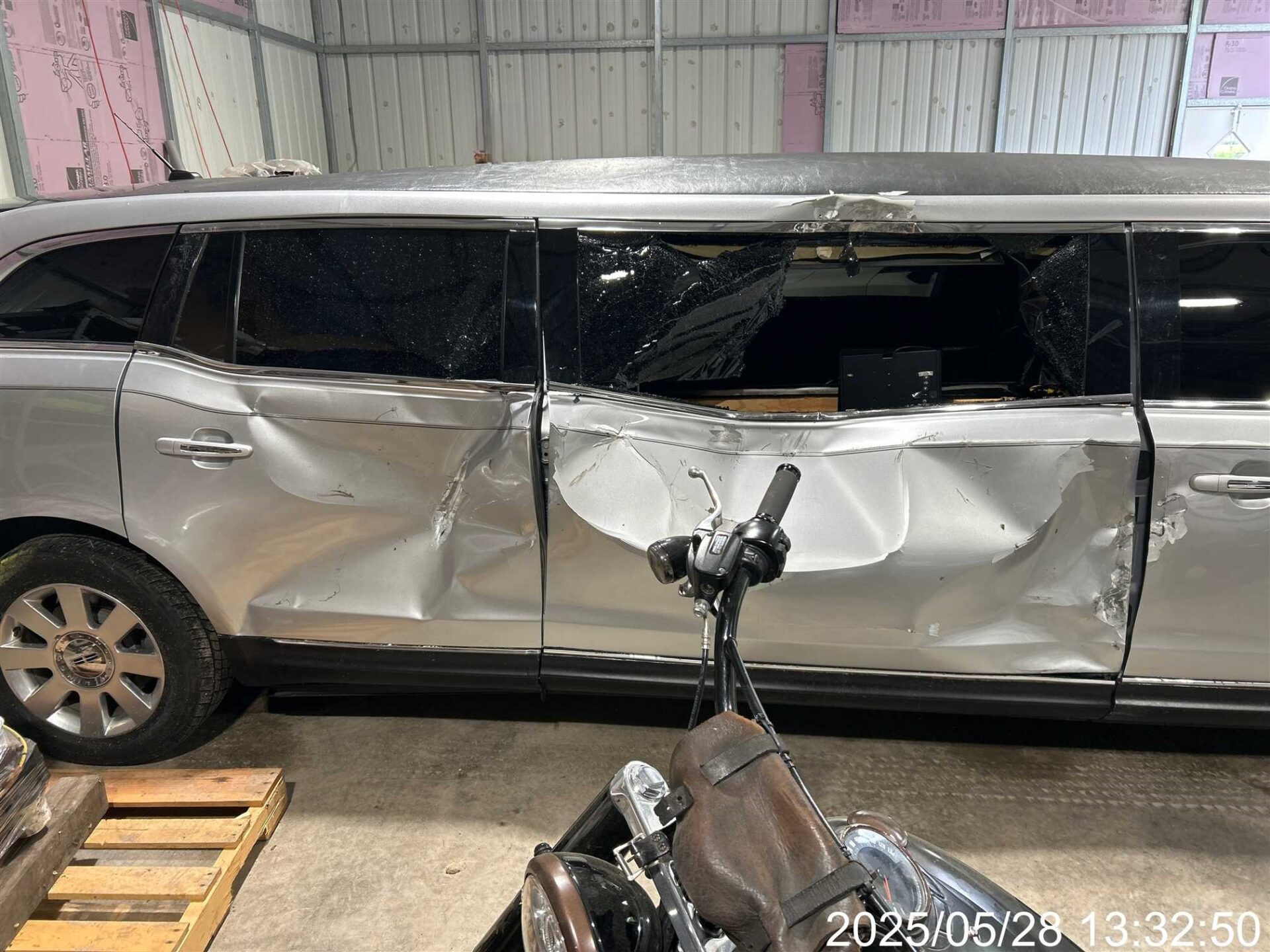 2014 Lincoln MKT Royale Conversion Limo - Image 3