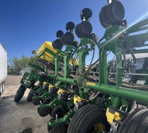 2015 John Deere 1795 Planter - Image 3