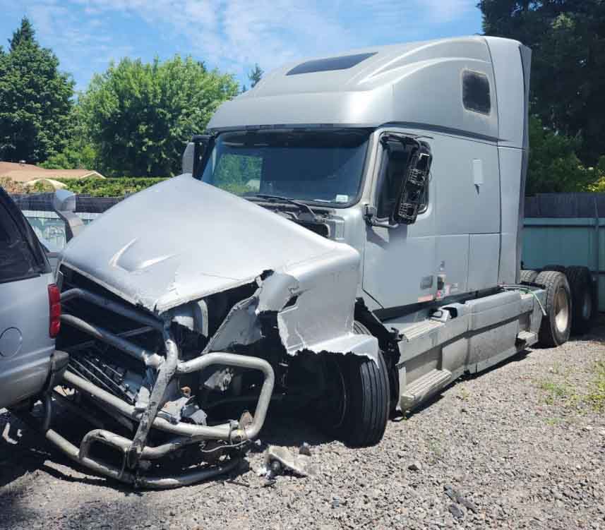 [Auction]: 2017 Volvo VNL | VIN: 4V4NC9EH3HN994341 | damaged | CAG