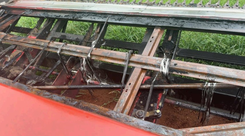 2014 Case IH 3162 Draper Header - Image 15