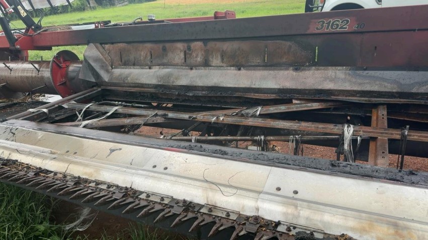 2014 Case IH 3162 Draper Header - Image 7