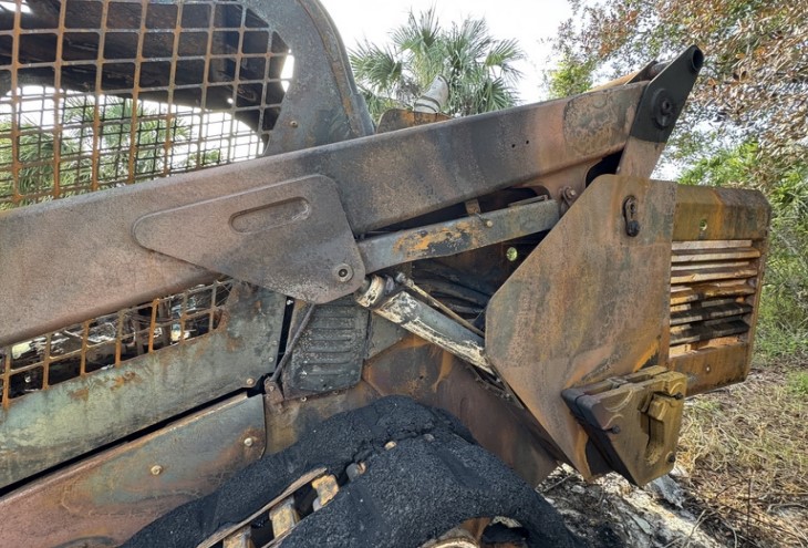 2018 Caterpillar 299D2 XHP Skid Steer - Image 9