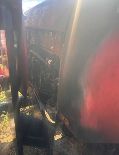 2019 Mahindra 5555 Tractor with 5565 Loader - Image 15