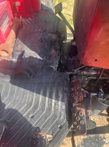 2019 Mahindra 5555 Tractor with 5565 Loader - Image 20