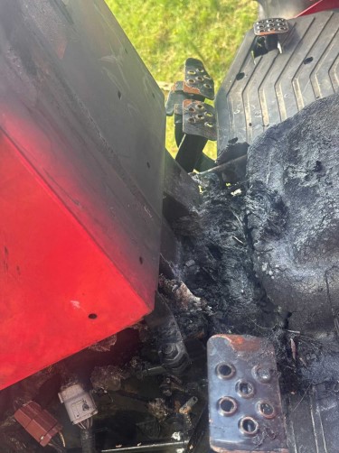 2019 Mahindra 5555 Tractor with 5565 Loader - Image 9