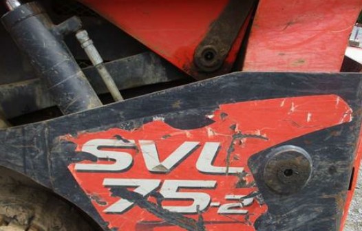 2014 Kubota SVL75-2 Track Loader - Image 9