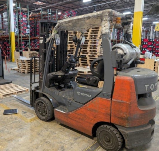 2013 Toyota 8FGCU25 Forklift - Image 2