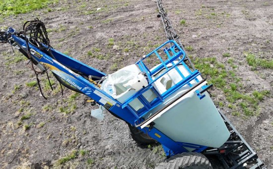 New Holland SF216 Sprayer - Image 3