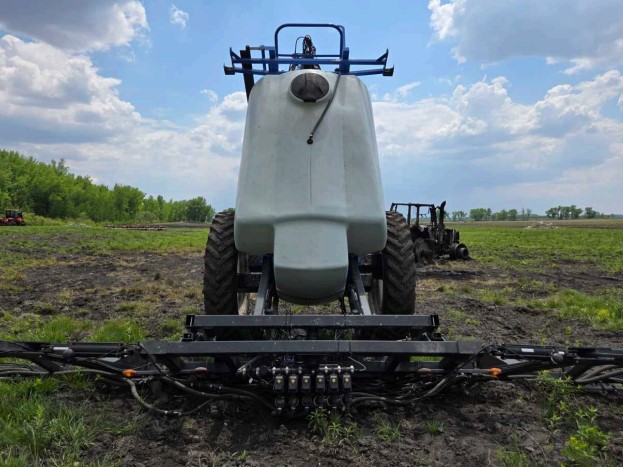 New Holland SF216 Sprayer - Image 4