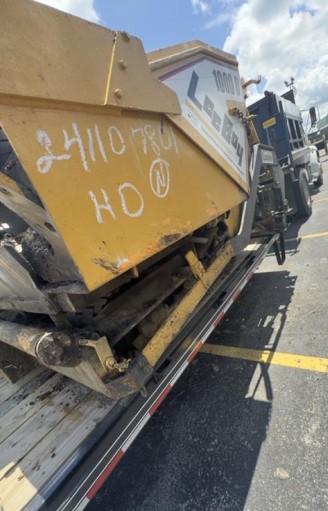 2004 LeeBoy 1000D Paver - Image 11
