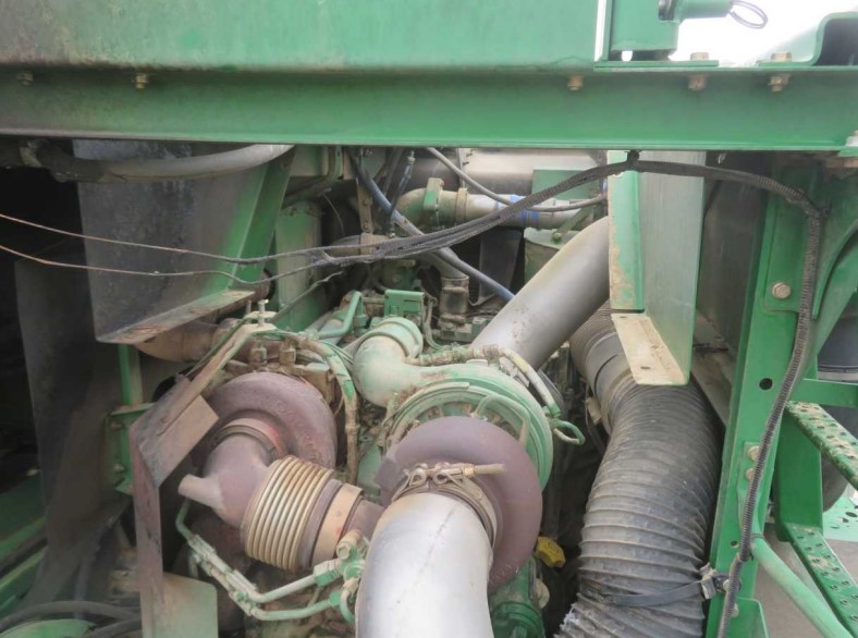 2013 John Deere S670 Combine - Image 21