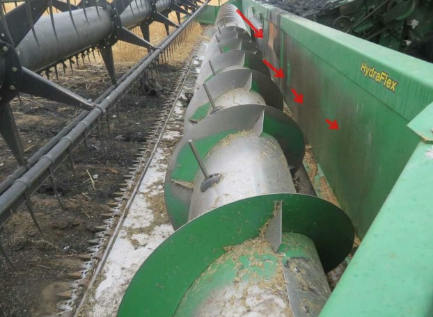 2013 John Deere S670 Combine - Image 25