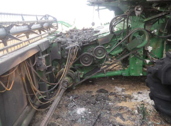 2013 John Deere S670 Combine - Image 26