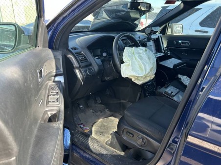 2017 Ford Explorer Police Vehicle - Image 3