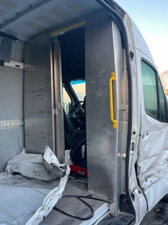2022 Mercedes Sprinter Van - Image 13