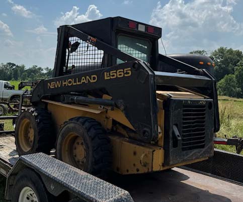 1999 New Holland LX565 Skid Steer - Image 5