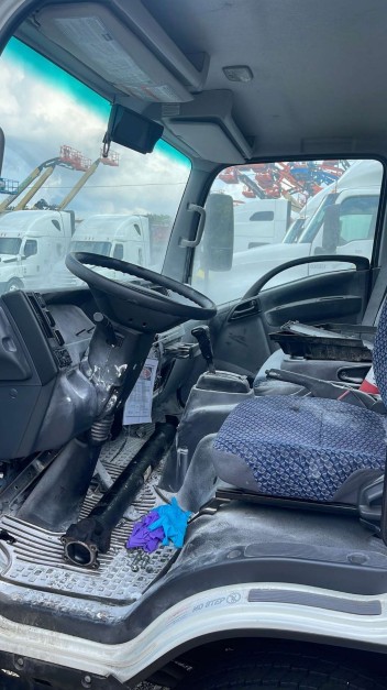 2022 Chevrolet LCF 4500HD Box Truck - Image 5