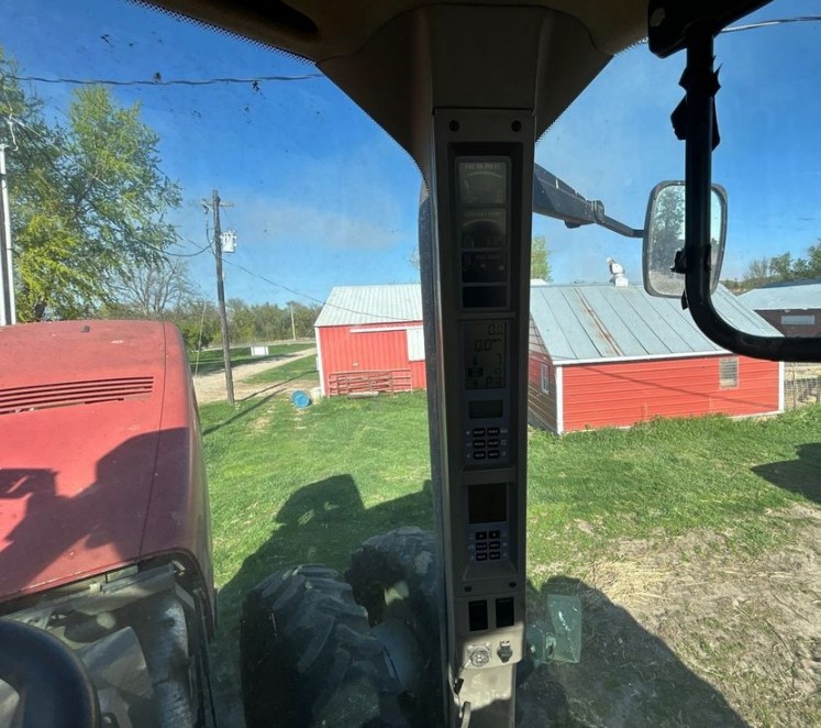 2001 Case IH MX240 Tractor - Image 16