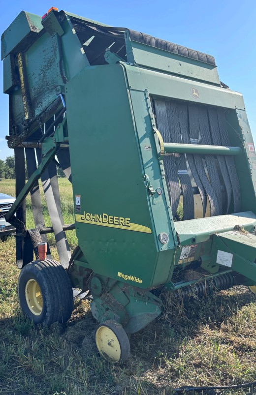 2004 John Deere 567 Baler