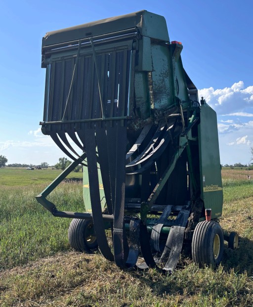2004 John Deere 567 Baler - Image 3