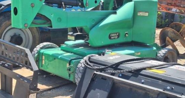 2012 JLG E400 AJPN Articulating Boom Lift - Image 7