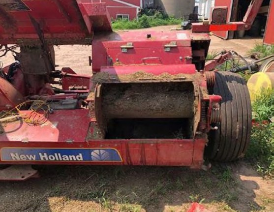 2013 New Holland FP240 Forage Harvester - Image 21