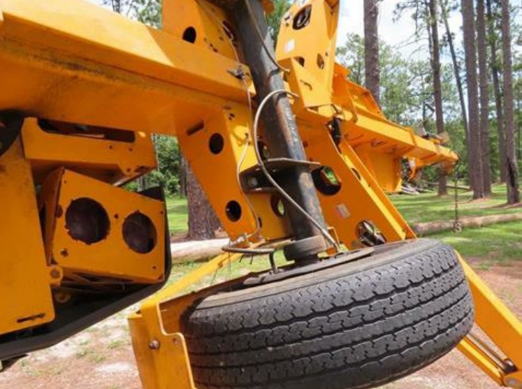 2022 Haulotte 5533A Towable Manlift 50’-55’ - Image 18