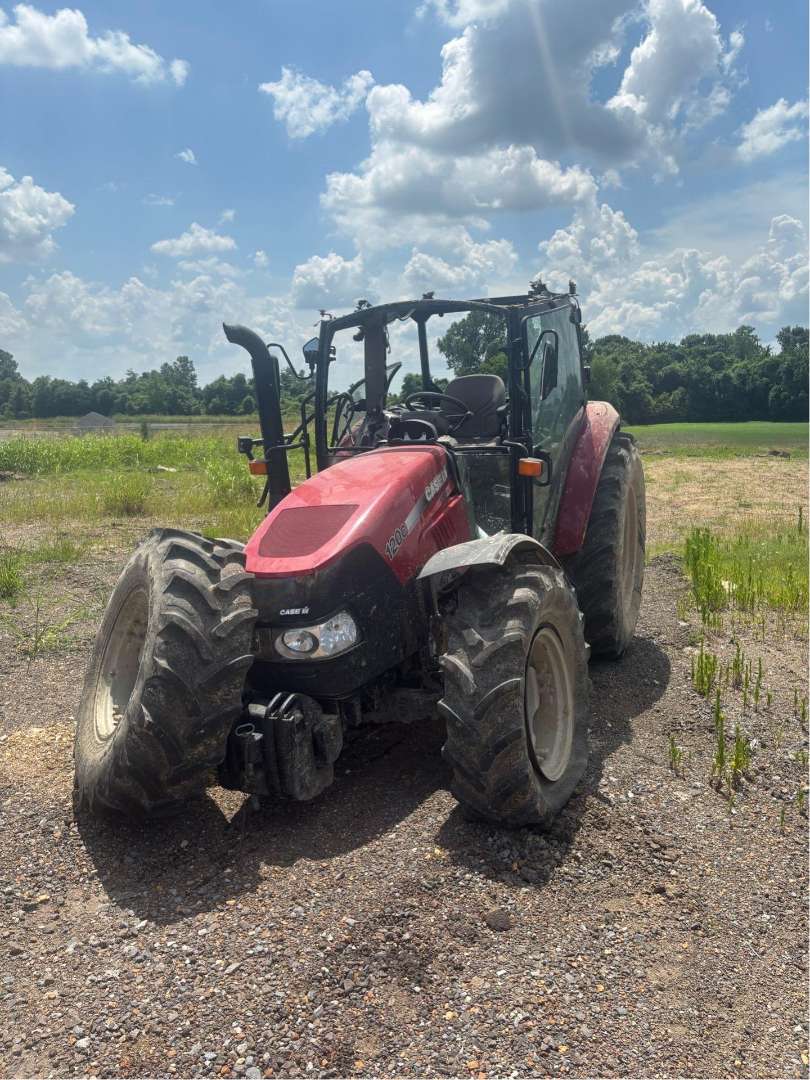 2017 Case IH Farmall 120C Tractor - Image 3