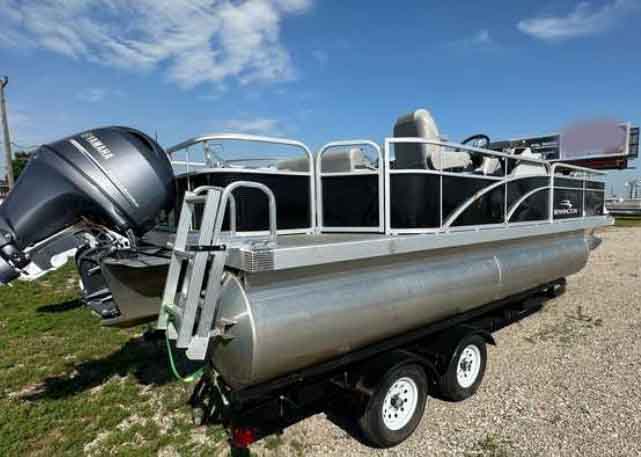 Bennington 20SVF Pontoon Boat - Image 17