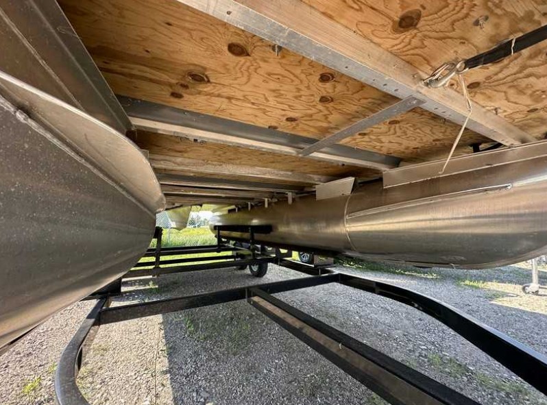 Bennington 20SVF Pontoon Boat - Image 20