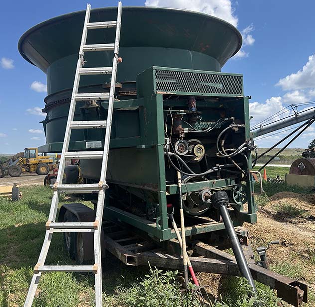 2010 Duratech H1100 Haybuster Hay Grinder