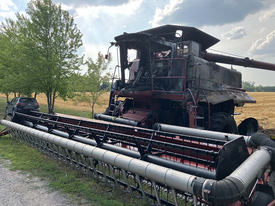 1997 Case IH 2188 Combine - Image 5
