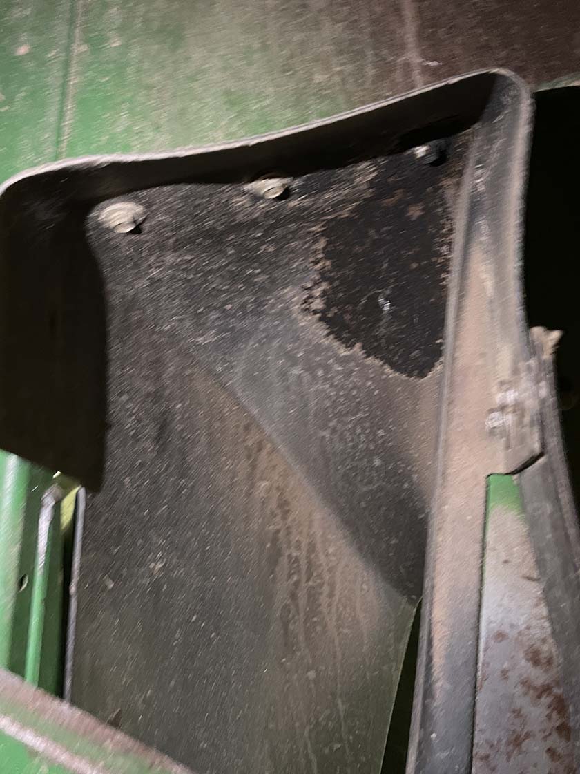 2010 John Deere 9770 Combine - Image 7