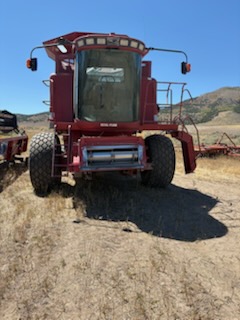 1999 CASE IH 2188 Combine - Image 2