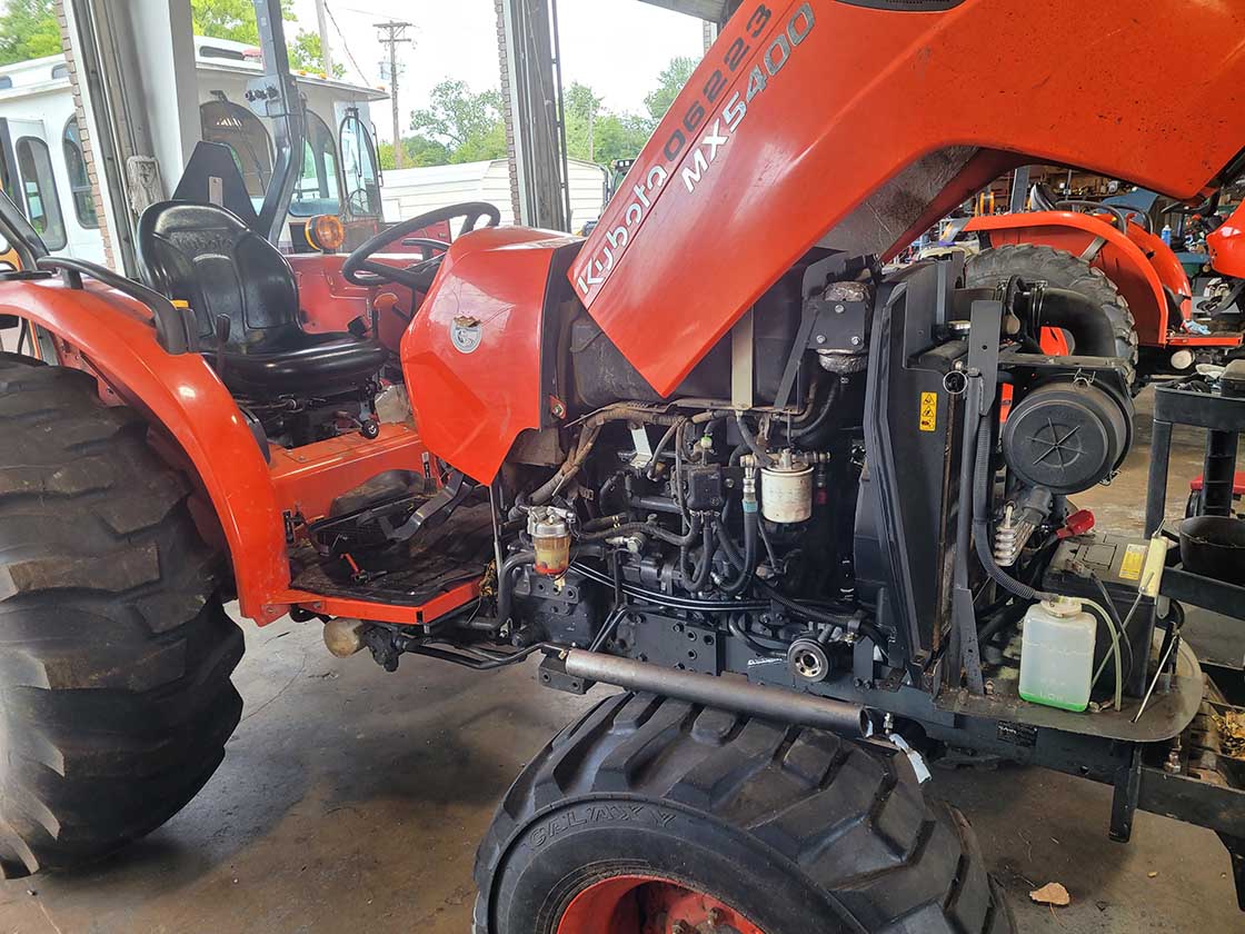 2022 Kubota MX5400DT Tractor - Image 2