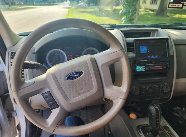 2008 Ford Escape XLT - Image 8