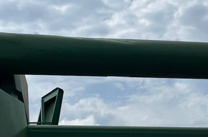 1992 John Deere 9600 Combine - Image 12