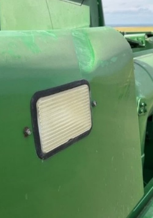 1992 John Deere 9600 Combine - Image 9