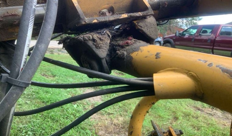 2016 Vermeer R2800 Hay Rake - Image 14